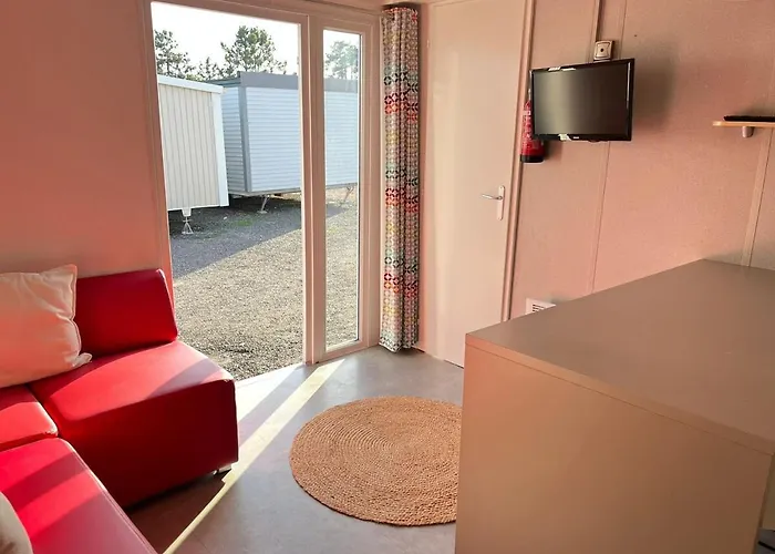 펜션 Padel Camp House *