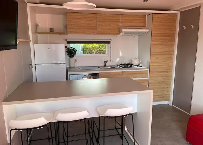 Padel Camp House 펜션 *